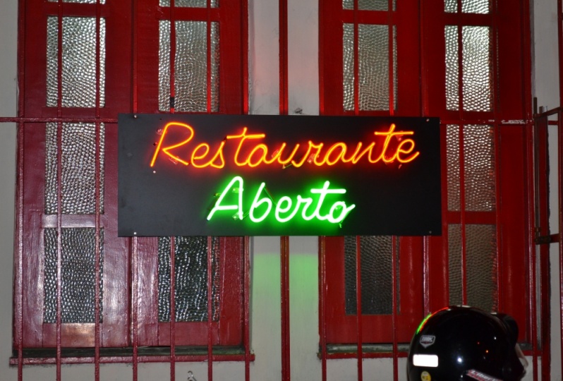 Letreiros em Neon para Fachadas Copacabana - Letreiro em MDF para Recepção