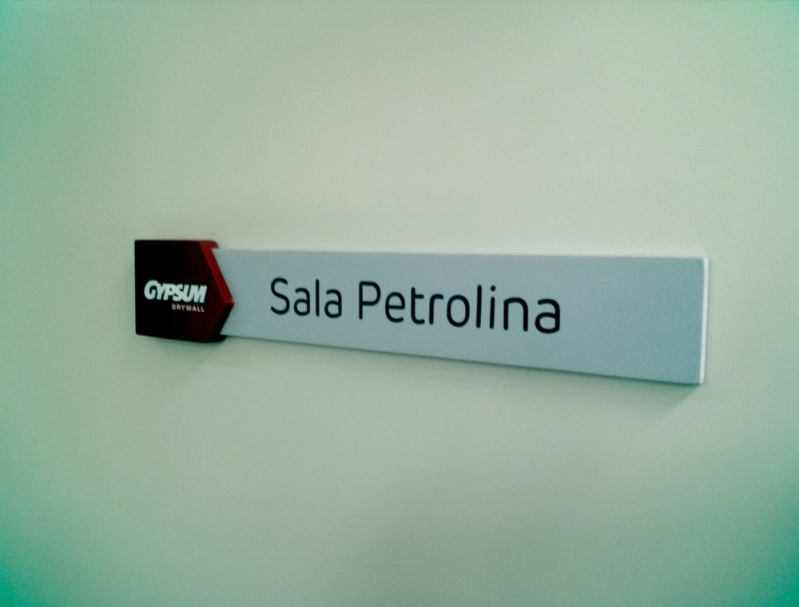 Placa de Sinalização de Loja Copacabana - Placas Personalizadas para Empresas