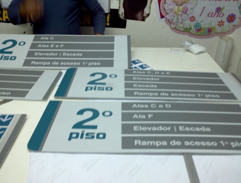 Placas de Sinalização em Rj Preço na Laranjeiras - Placas de Sinalização de Loja